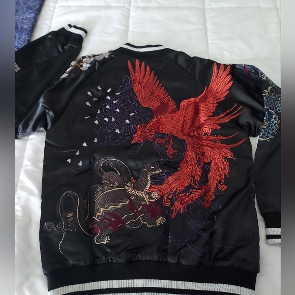 NWT Koisea satin bomber jacket, unisex size M (oversized for women) - Picture 3 of 12